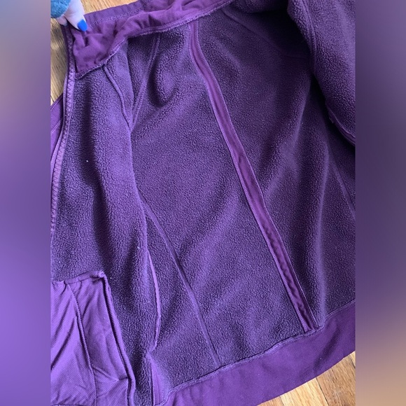 Lululemon full zip jacket in purple size S - Picture 6 of 9